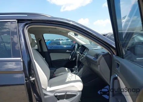 2019 Volkswagen Tiguan 2.0T Se/2.0T Sel/2.0T Sel R-Line/2.0T Sel R-Line Black z USA, uszkodzony, nr VIN 3VV3B7AX5KM162820